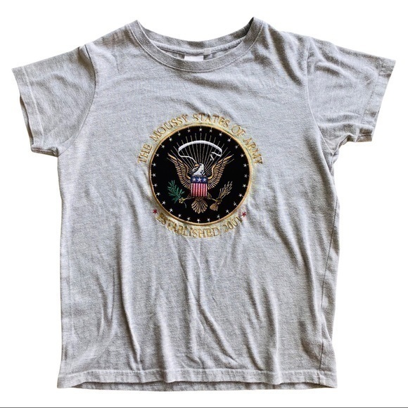 Moussy Tops - MOUSSY “the MOUSSY states of army” gray tee